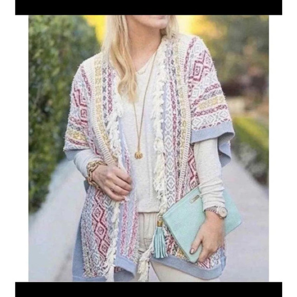 Cabi siesta poncho fringe sweater - Picture 9 of 9